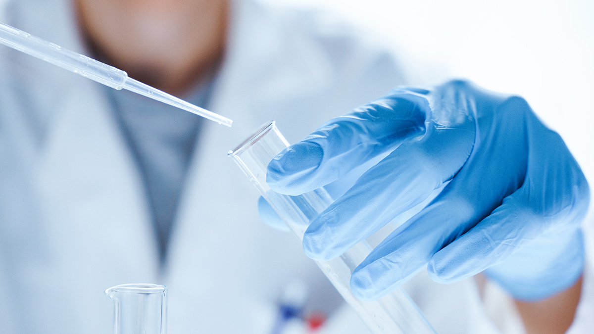 Lab professional testing virus