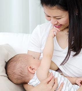 Working from home during pandemic a plus for breastfeeding mothers