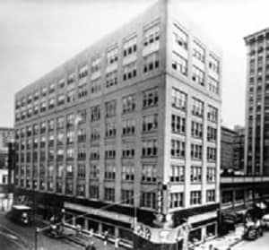 first CDC offices building, 1946.