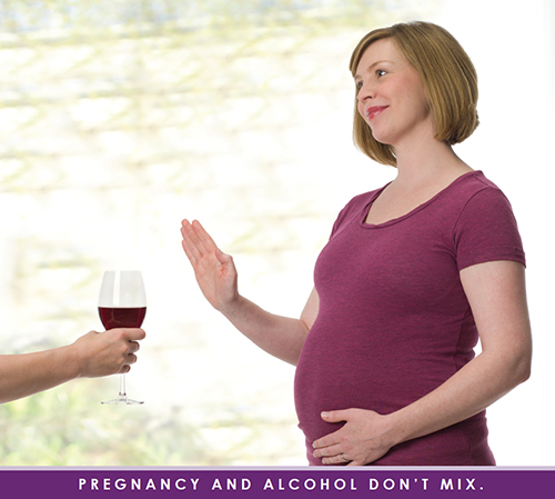 intro01 Pregnant woman refusing wine