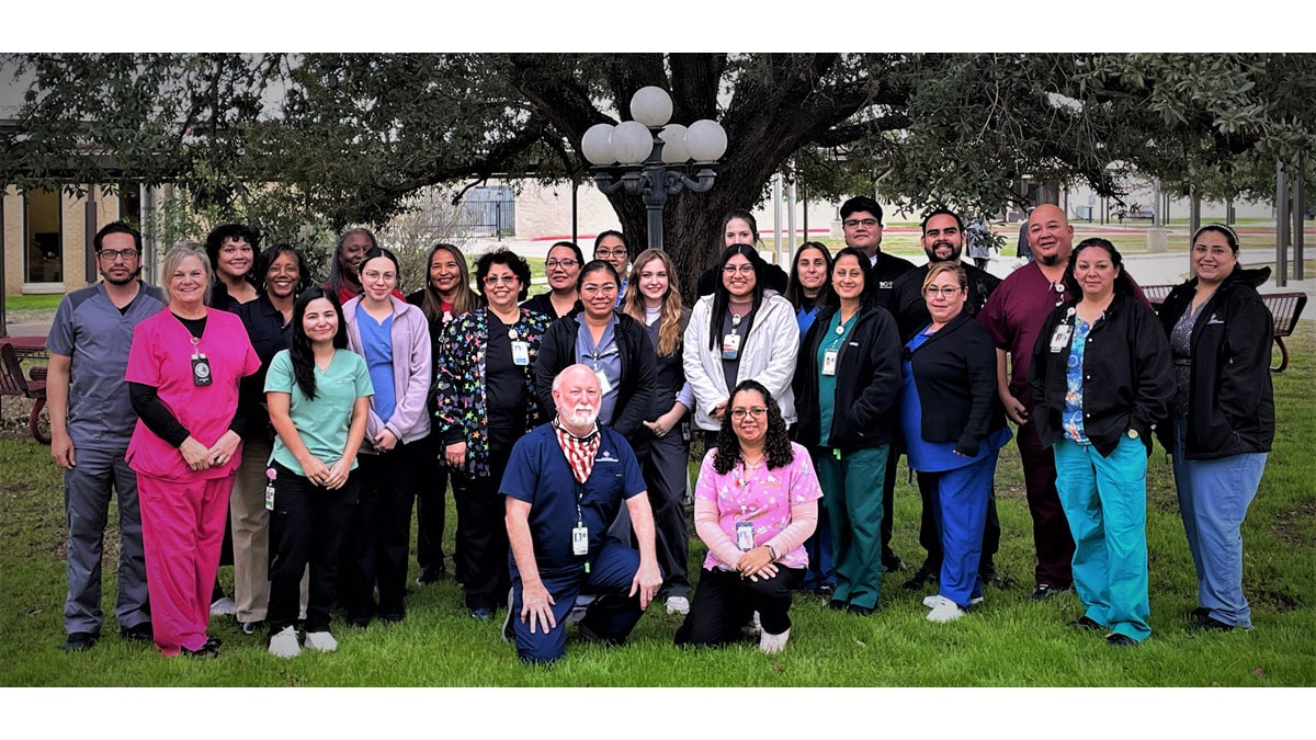 14 representatives from the San Antonio Chest Clinic